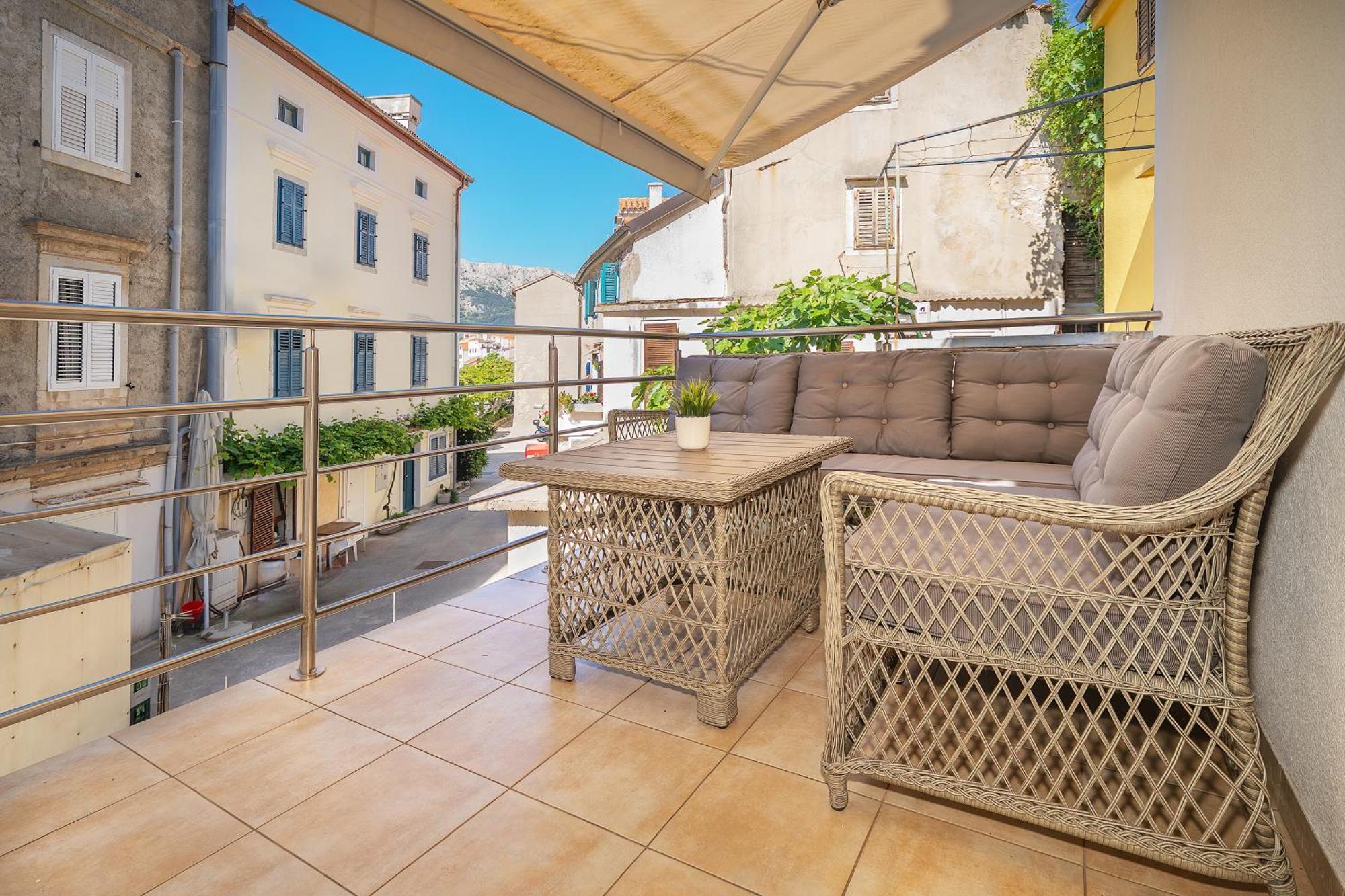 Apartment Porto With Terrace Baska  Ngoại thất bức ảnh