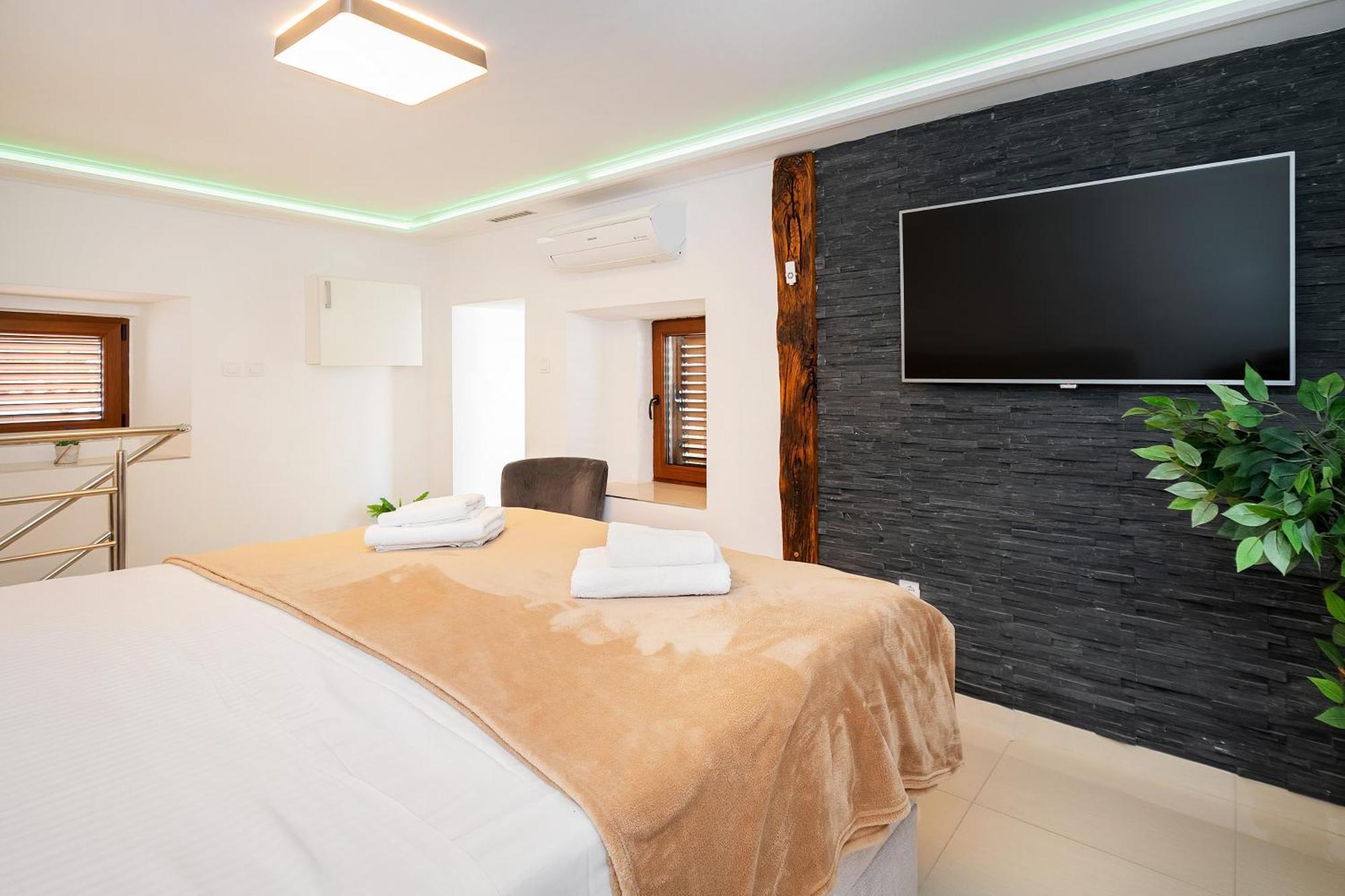 Apartment Porto With Terrace Baska  Ngoại thất bức ảnh