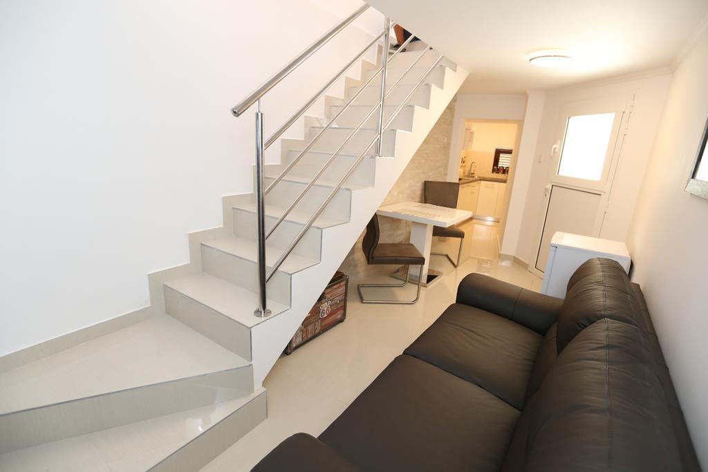 Apartment Porto With Terrace Baska  Phòng bức ảnh