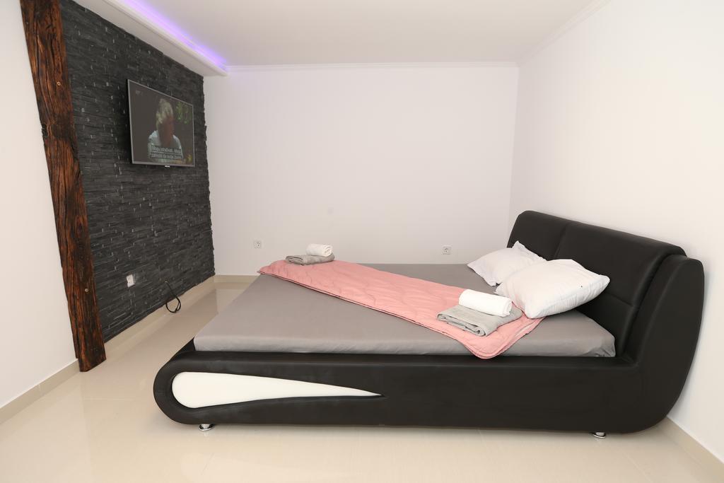 Apartment Porto With Terrace Baska  Ngoại thất bức ảnh